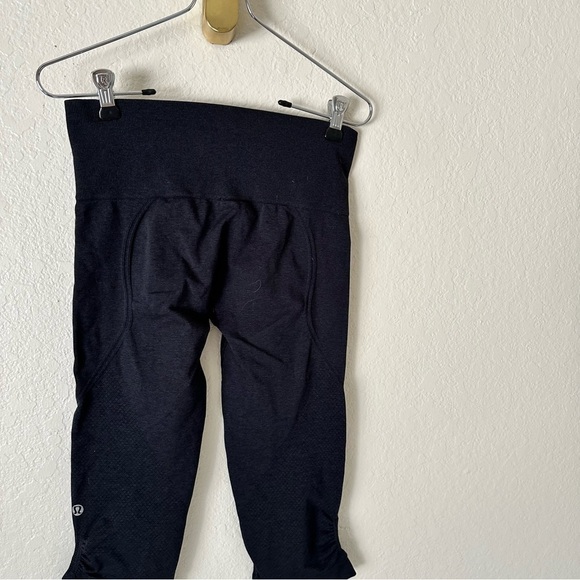 Lululemon Ebb And Flow Crop II leggings size 4 - Picture 13 of 15